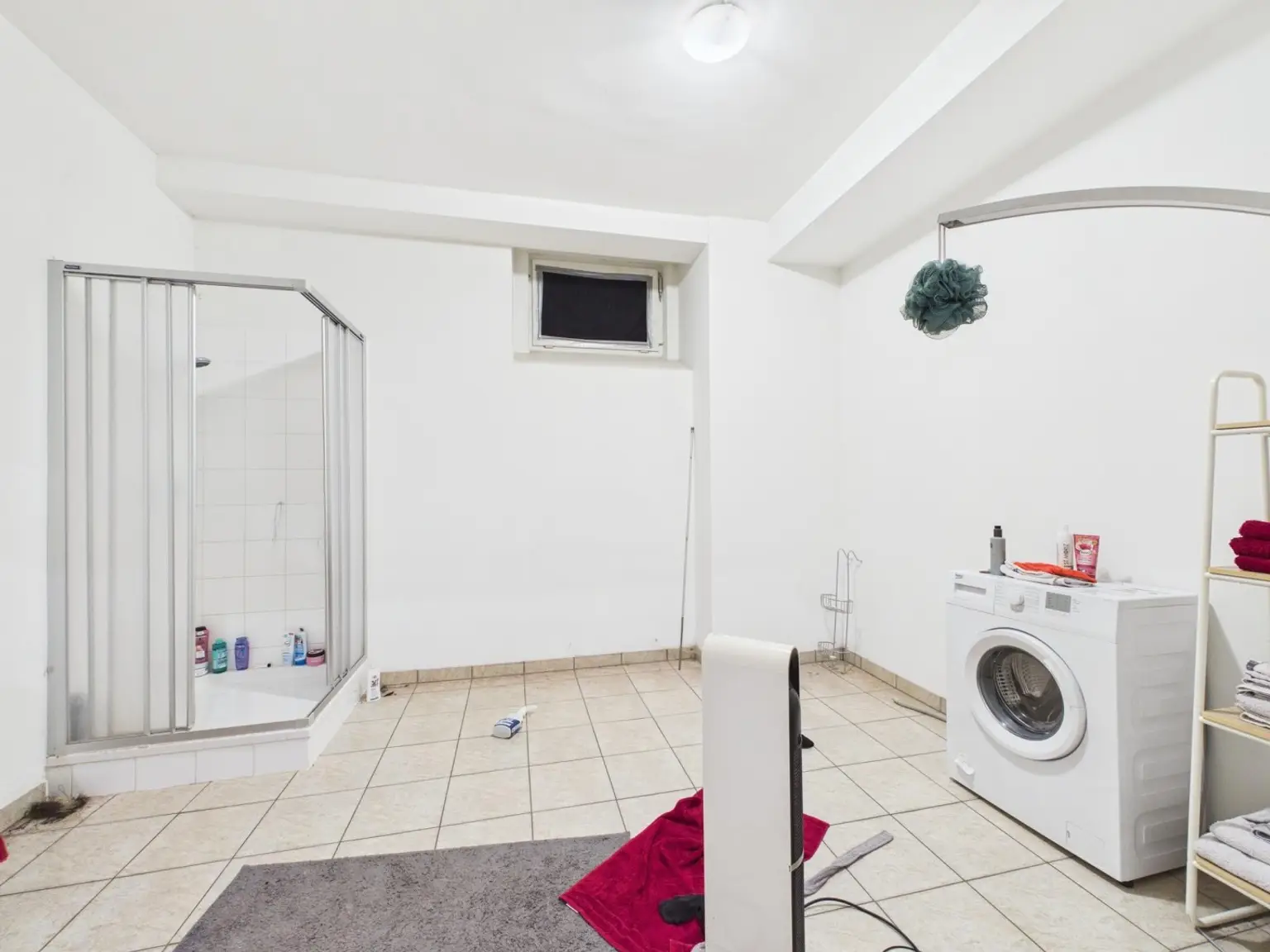 CAM04191G0-PR0079-STILL010