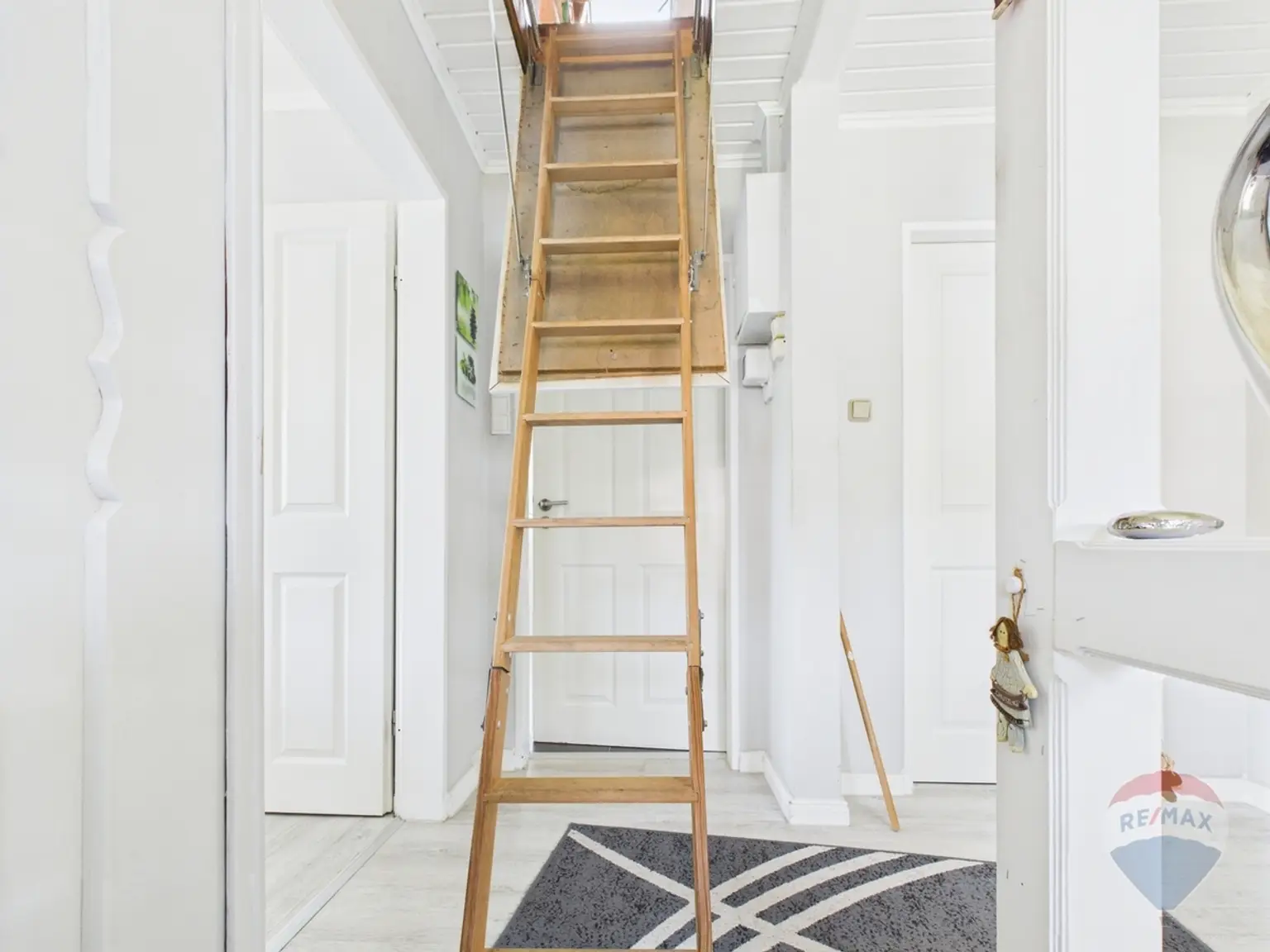 Treppe zum Spitzboden