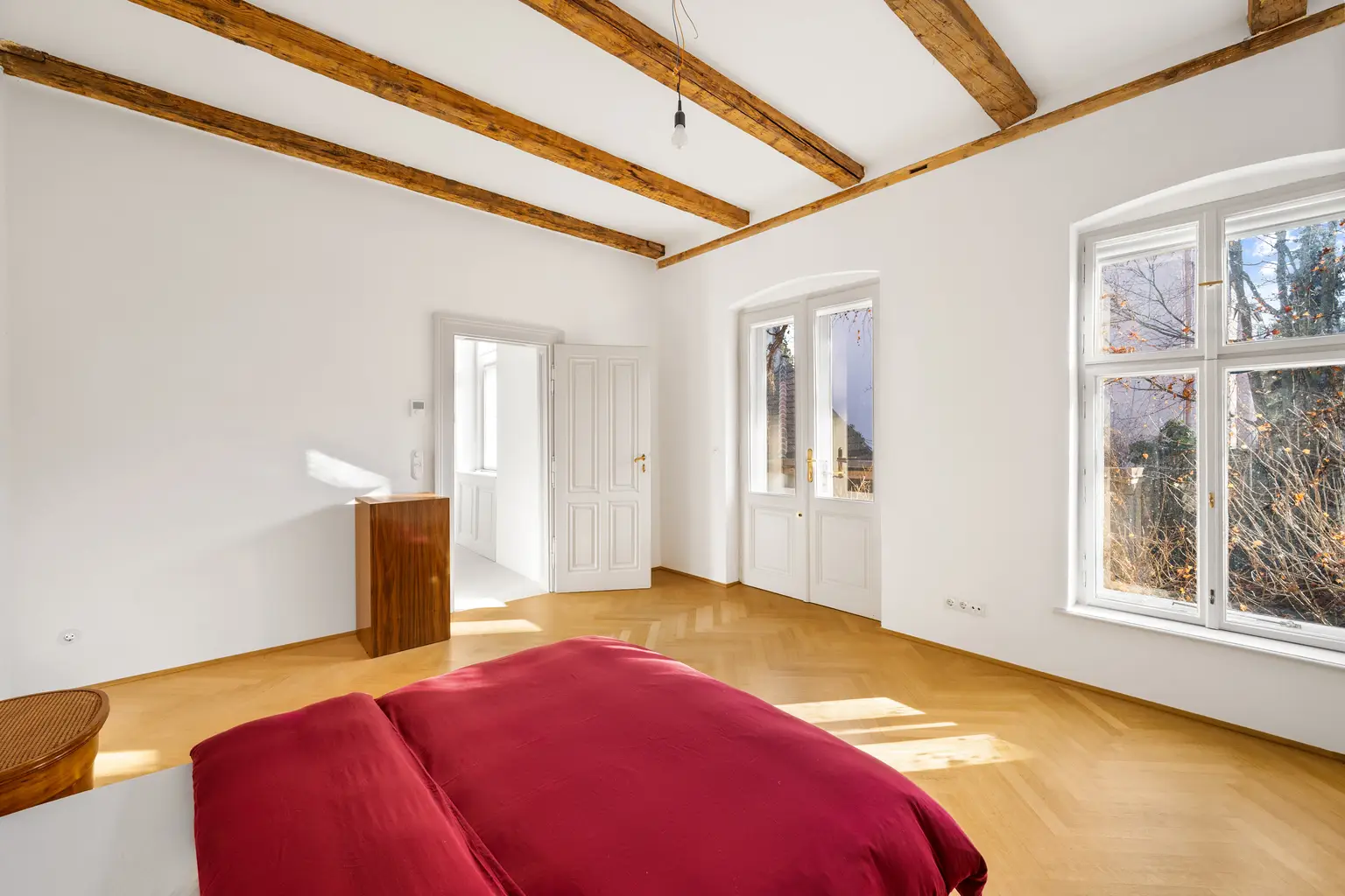 Wo Geschichte lebendig wird - Romantische Villa mit Park