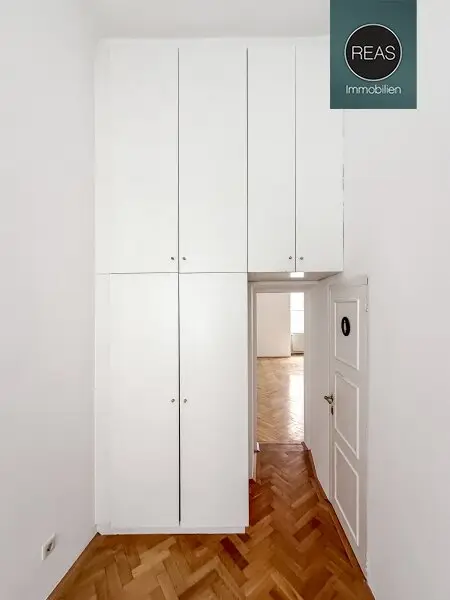 Wunderschönes Büro in Toplage nahe Stadtpark! Stellplatz verfügbar!