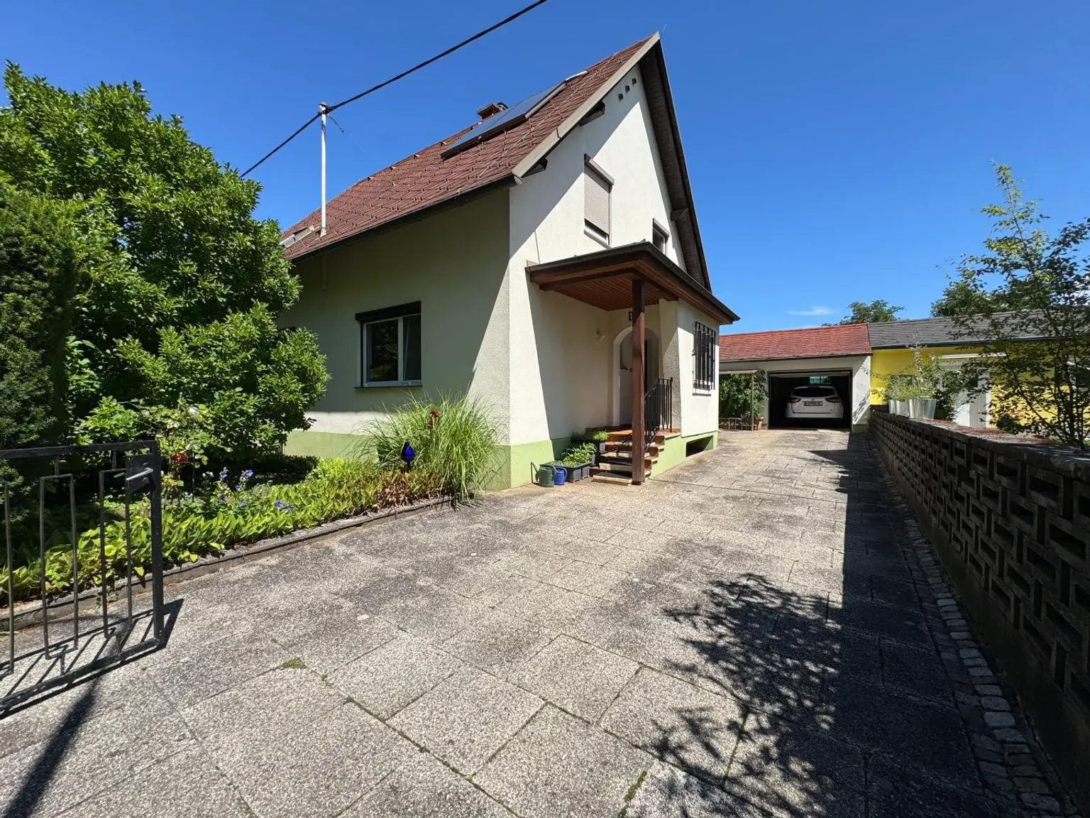 Familientraum mit Blick in den Schachterlwald – Welzenegg