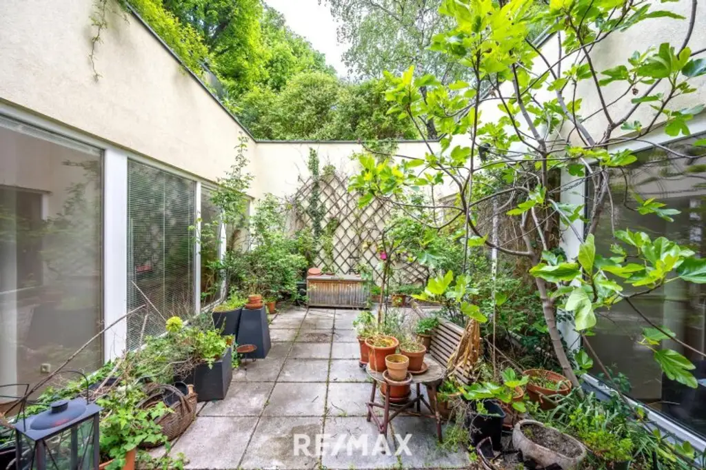 Traumhafte 6 - Zimmer - Wohnung / Büro mit grünem Innenhof in ruhiger sensationeller Lage in Hernals