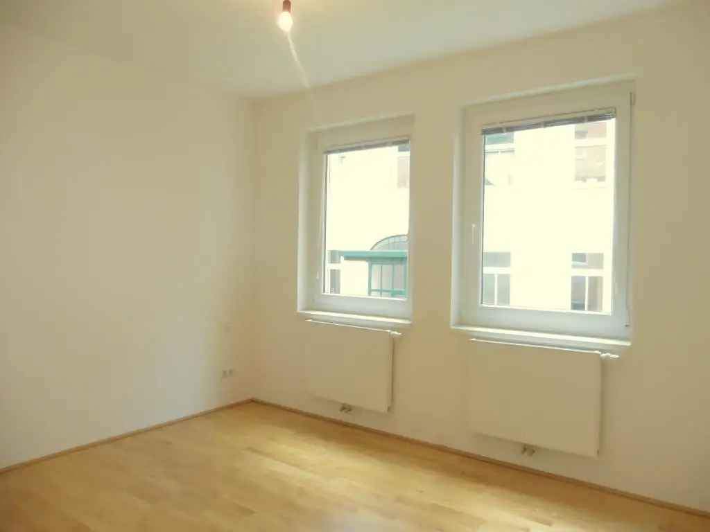 Ruhige Neubauwohnung - modern ausgestattet - großer Balkon - Nähe U4