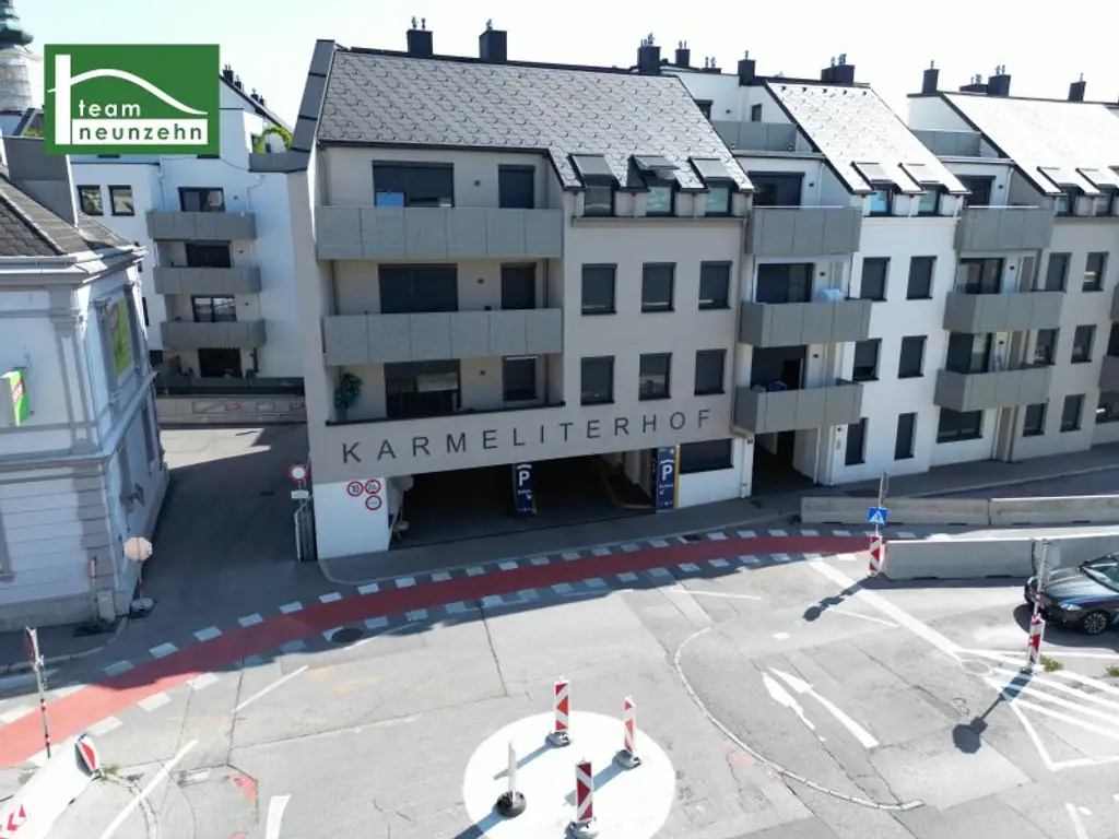 Dachgeschosswohnung mit hochwertiger Ausstattung - Karmeliterhof