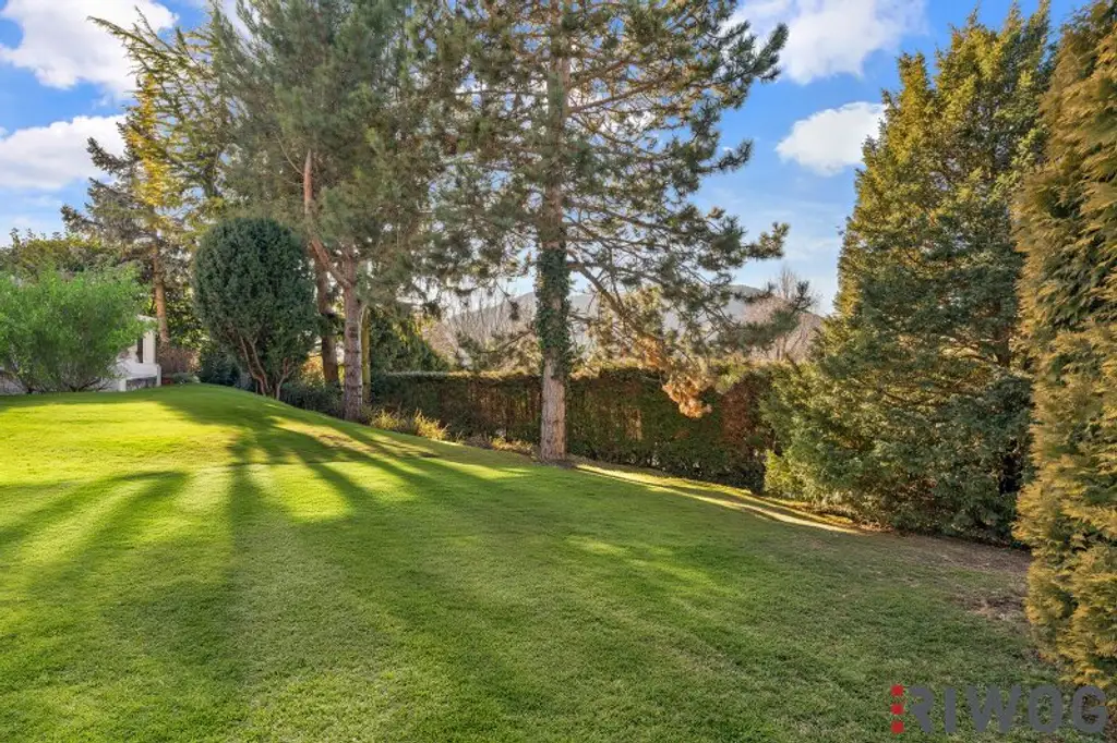 Private Estate Villa mit Fernblick | Privatwald | Virtual Tour | 4.200m2 Garten |  25 min. in den 1. Bezirk | Pool & Sauna