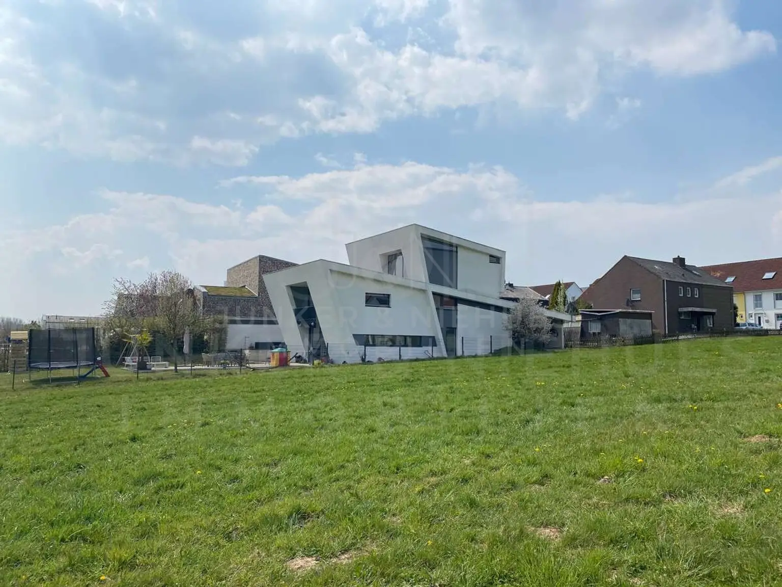 Grundstück