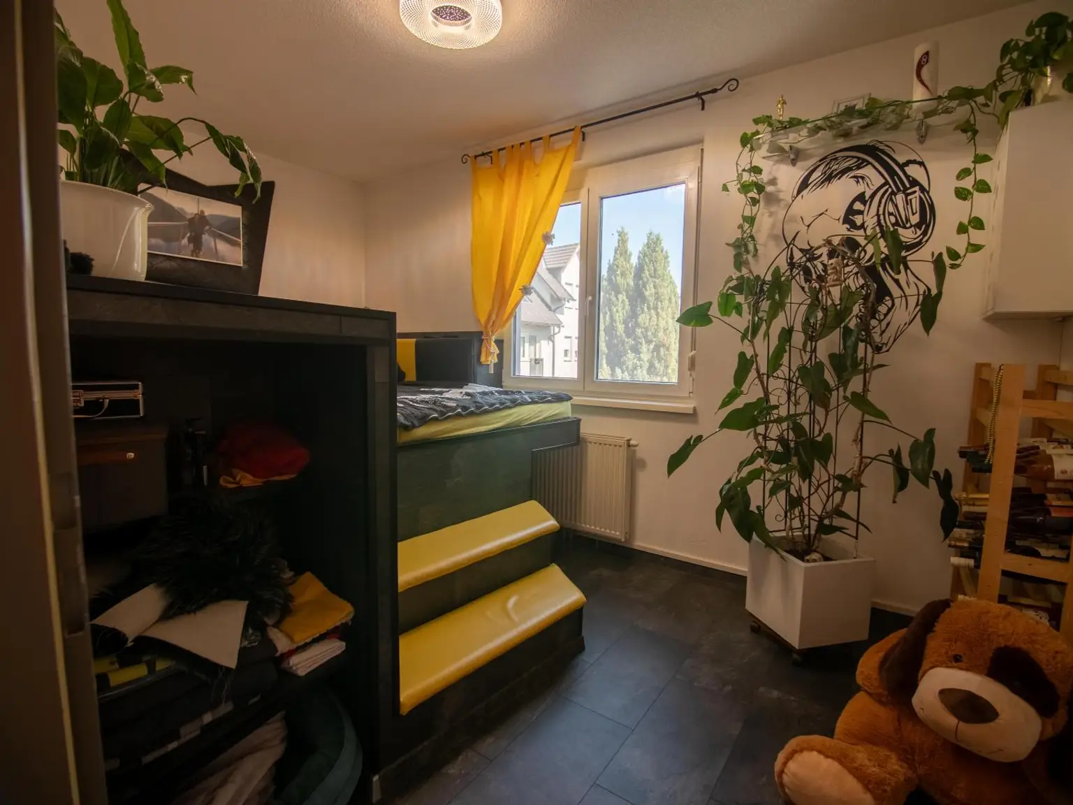 Schöne 3 Zimmer Wohnung mit Ausblick ins Grüne