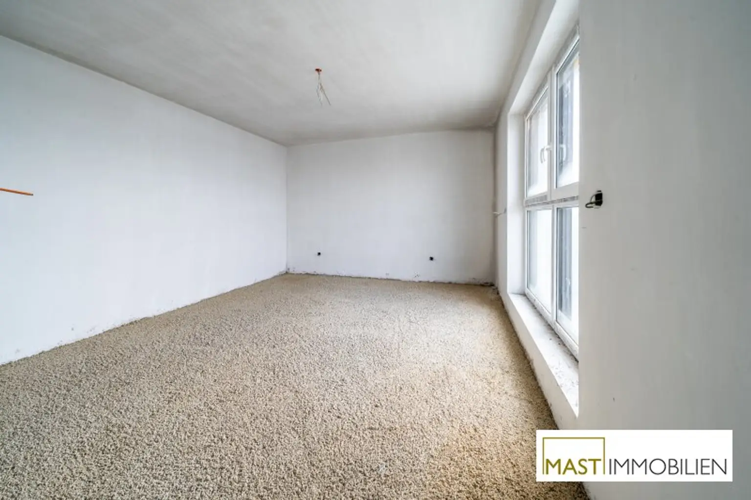 ERSTBEZUG - Modernes Einfamilienhaus mit 148 m² Wohnfläche, Balkon, Terrasse & 2 PKW-Stellplätzen in Strasshof – belagsfertig!