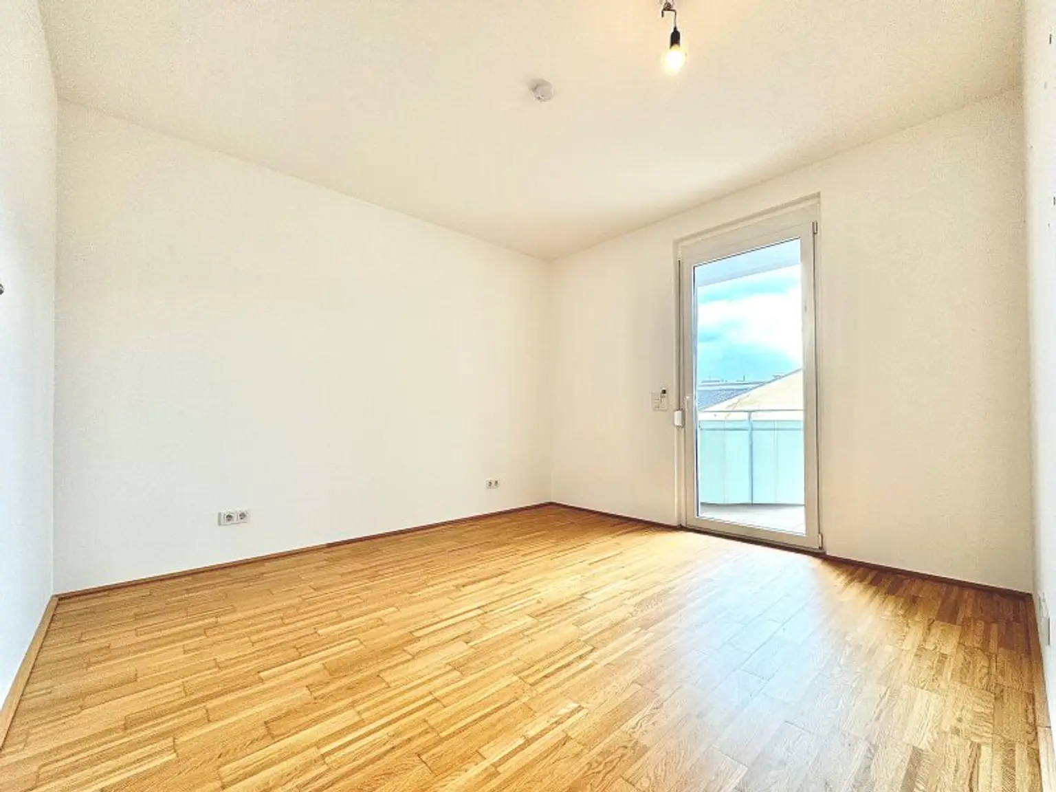 Ca. 10 Gehminuten von Wien! Wohnen mit Stil & Freiraum! ~118 m² Terrasse I Tiefgarage I Klimaanlage I Schnellbahn-Nähe