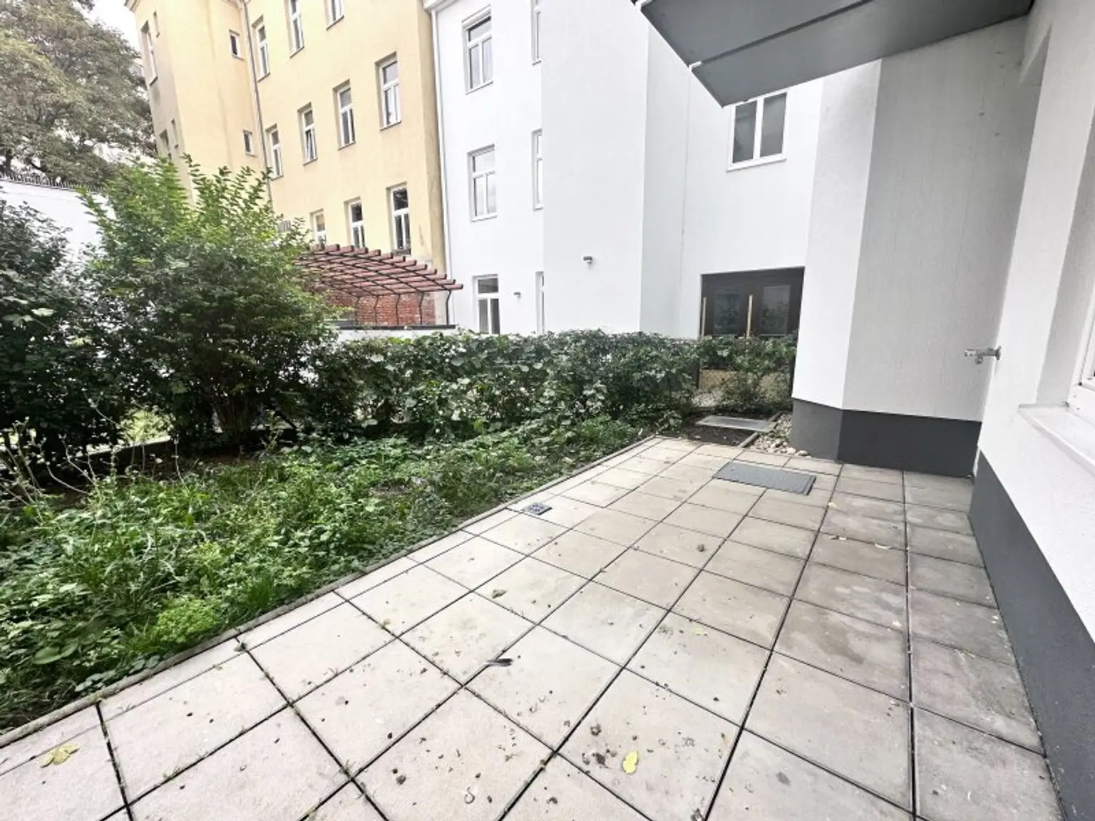 66m² Wohnung mit Garten in schönem Altbau für nur 399.000 €