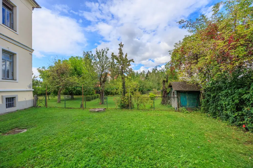 Grundstück mit -"Villa Hottenstein"