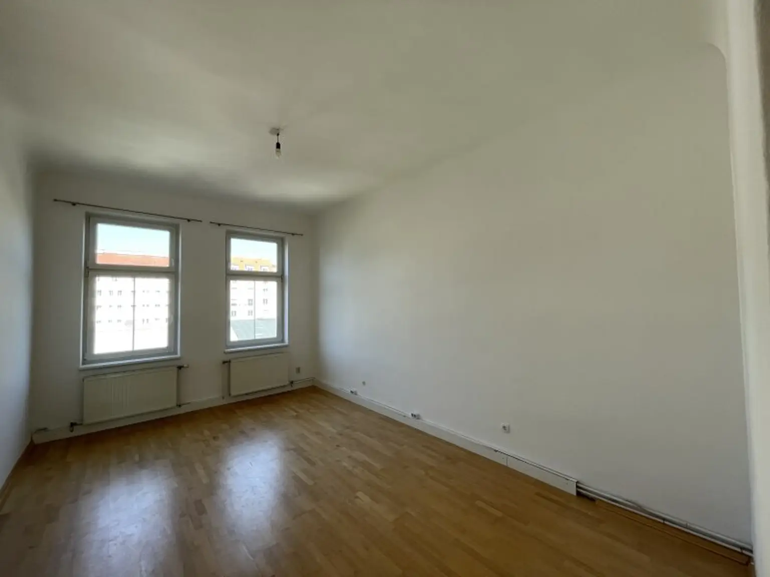 HELLE 3-ZIMMER-WOHNUNG NÄHE DONAUKANAL!
