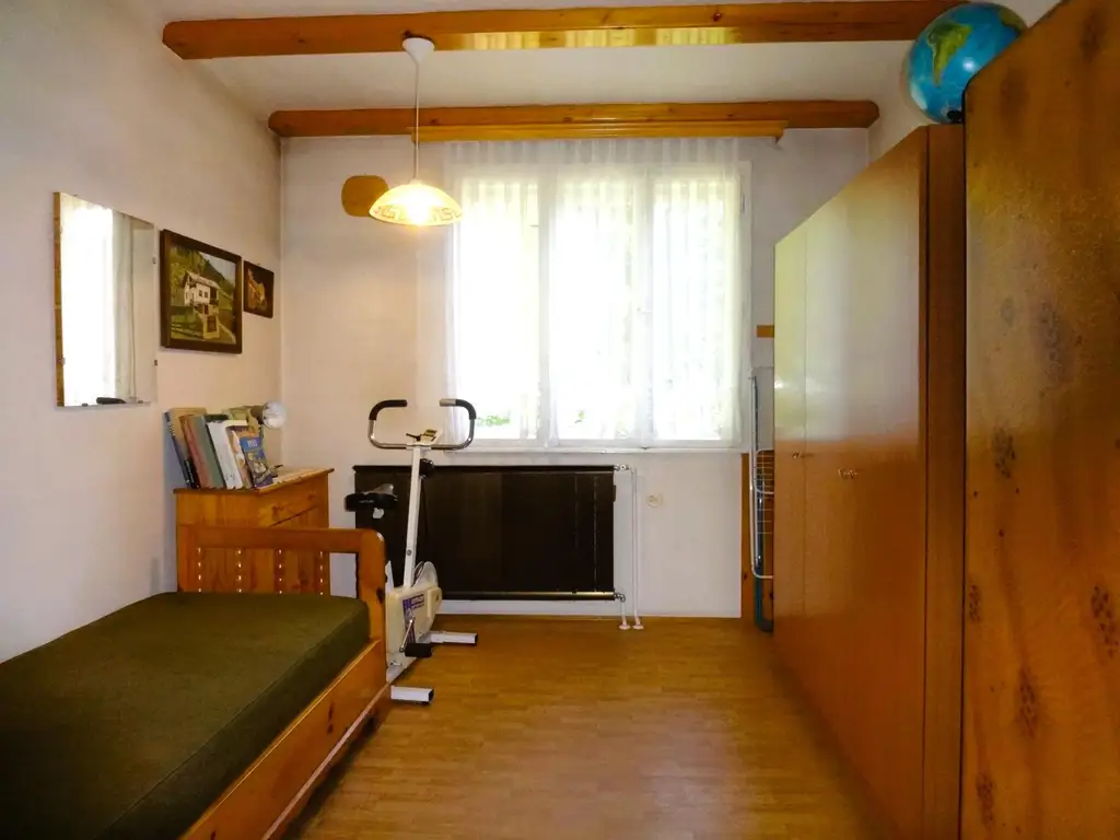 ÄLTERES HAUS ZUM LEISTBAREN PREIS!