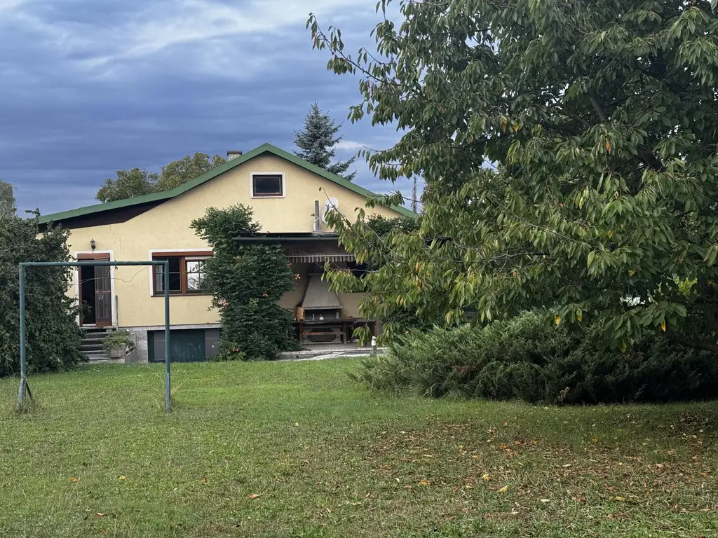 Ihr neues ZUHAUSE mit großem Garten - Wohnen  mit  Lebensqualität