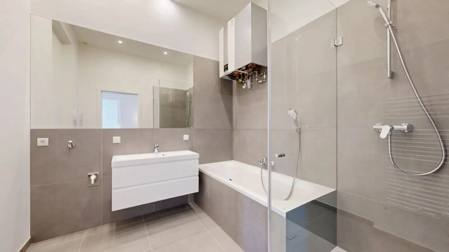 Badezimmer 1