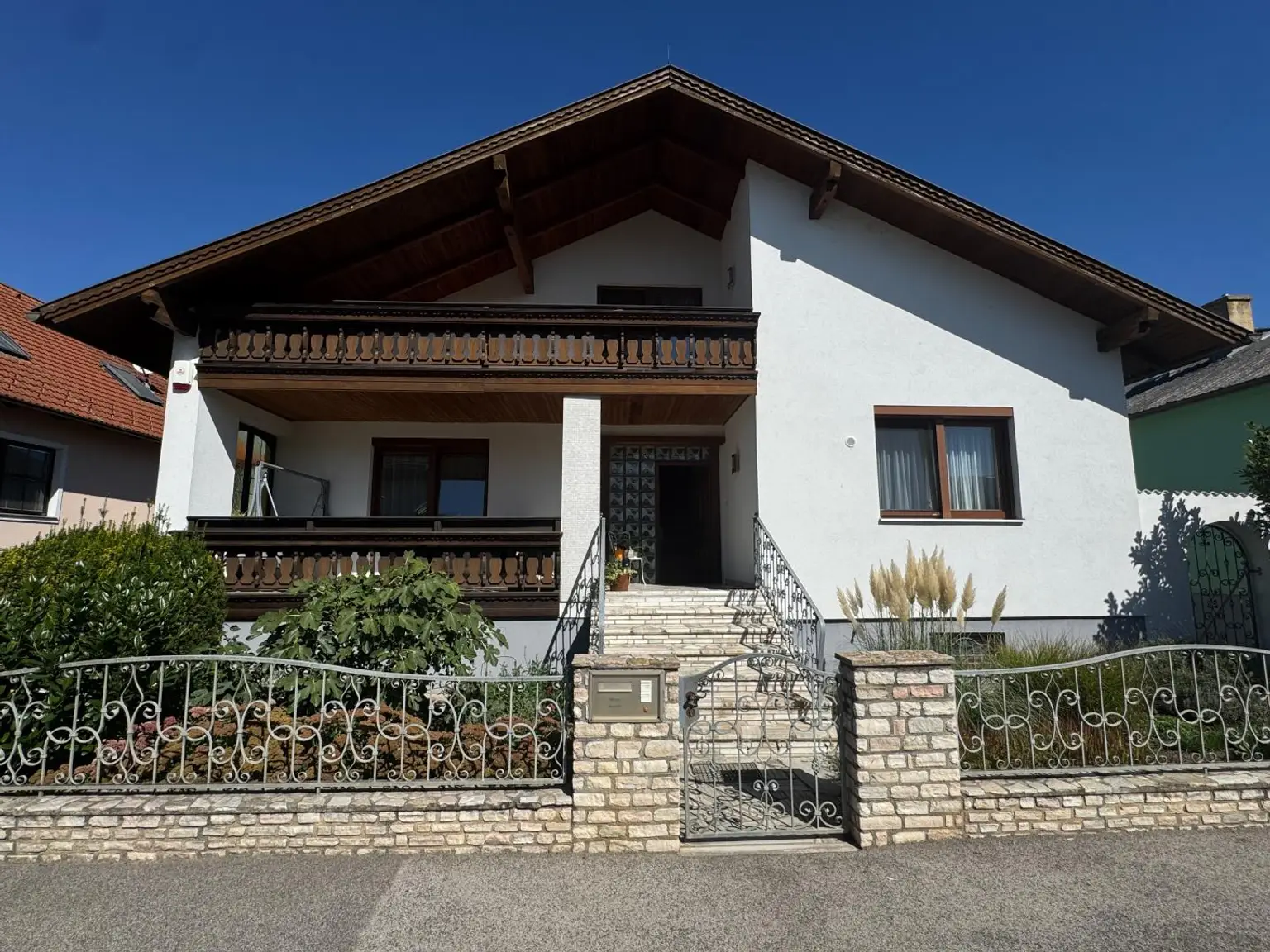 Charmantes Wohnhaus in Grund - tolle öffentliche Anbindung