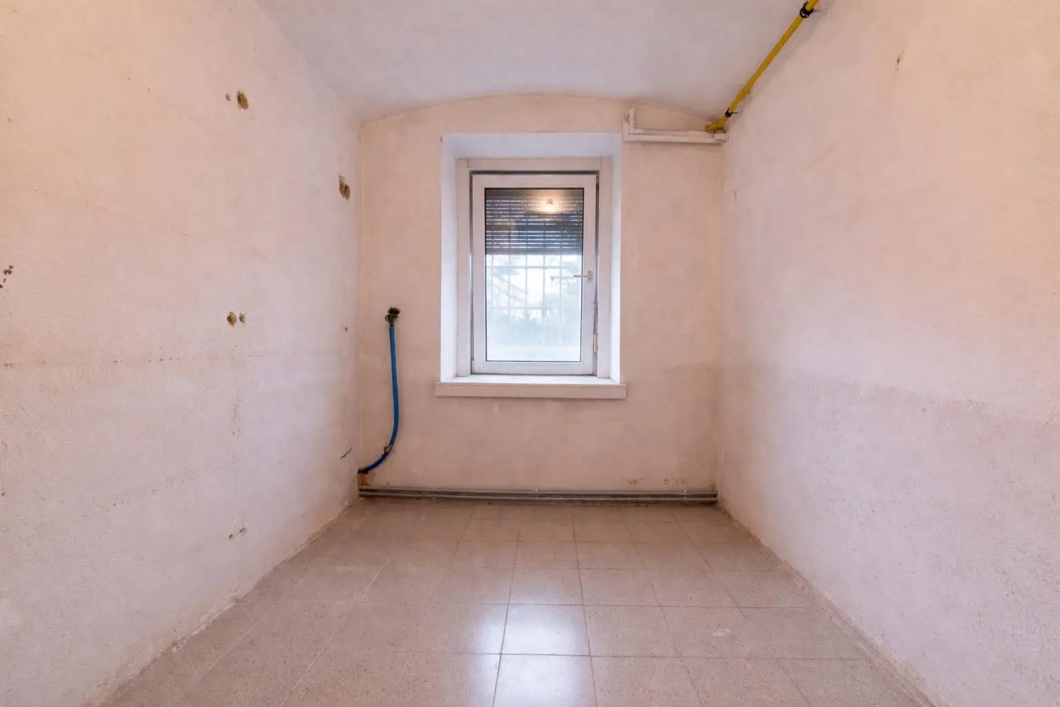 Bild 10, Souterrain, Zimmer Iststand