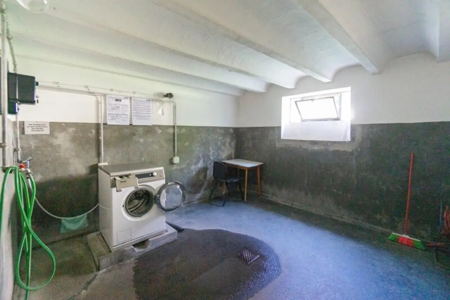 Allgemeine Waschküche