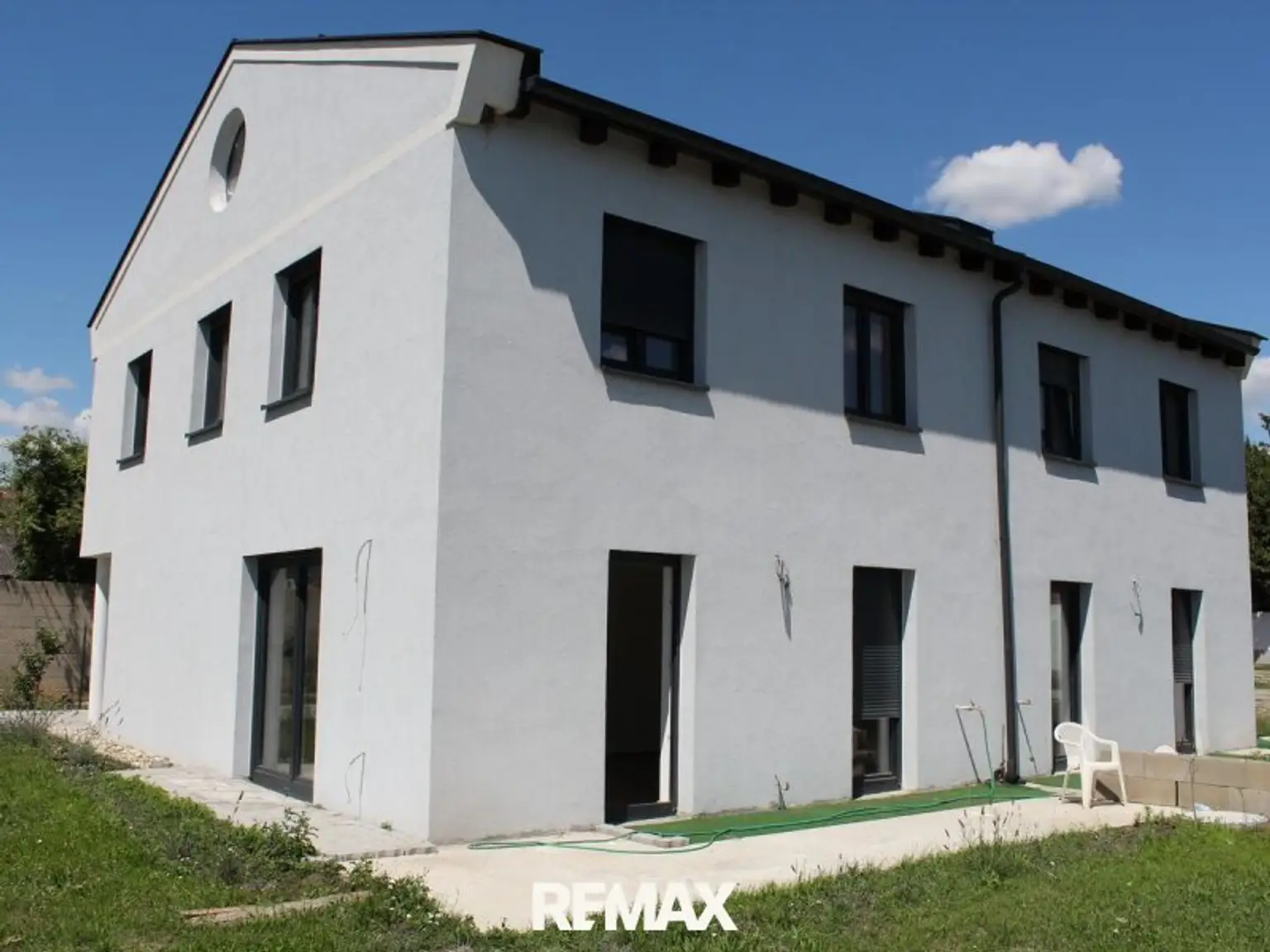 04 Exposé Haus Außenansicht