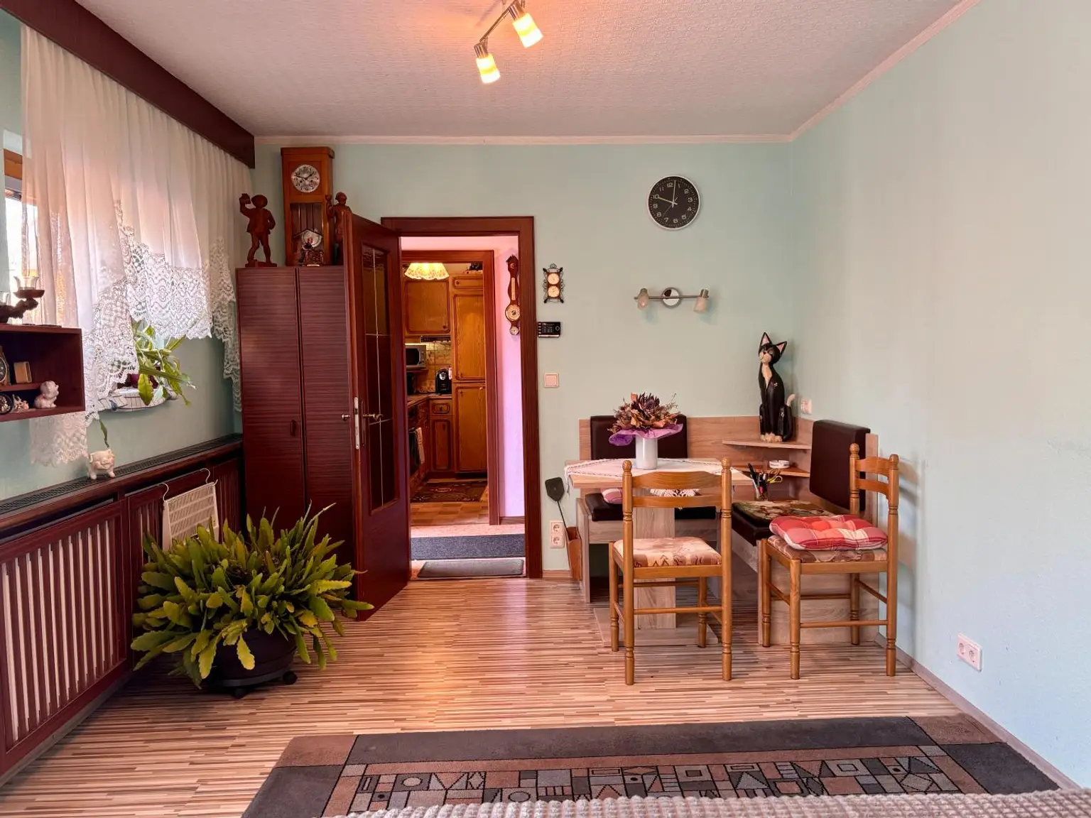 Zweite Wohneinheit Wohn- Schlafraum 2