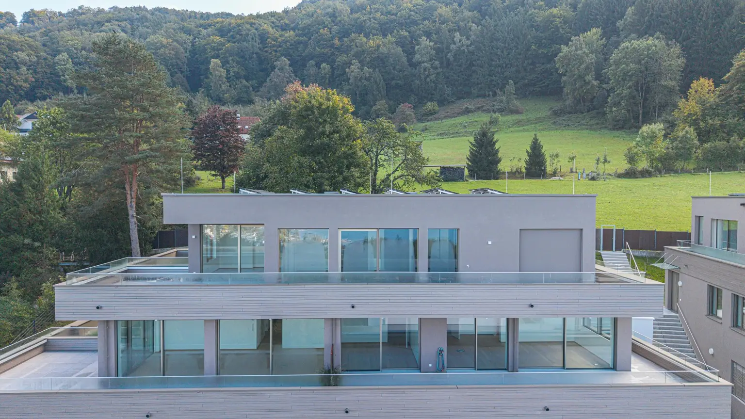 Stilvolles Penthouse mit malerischem Seeblick - ERSTBEZUG