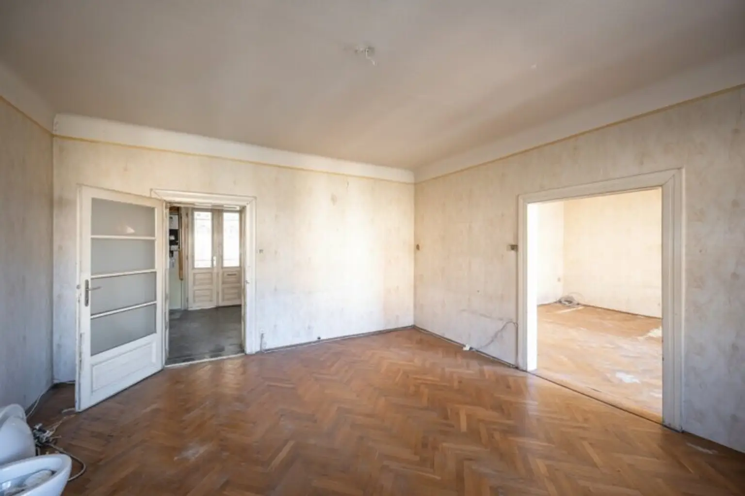 ++Fasangarten++ Altbau mit Potenzial – sanierungsbedürftige 3-Zimmer-Wohnung