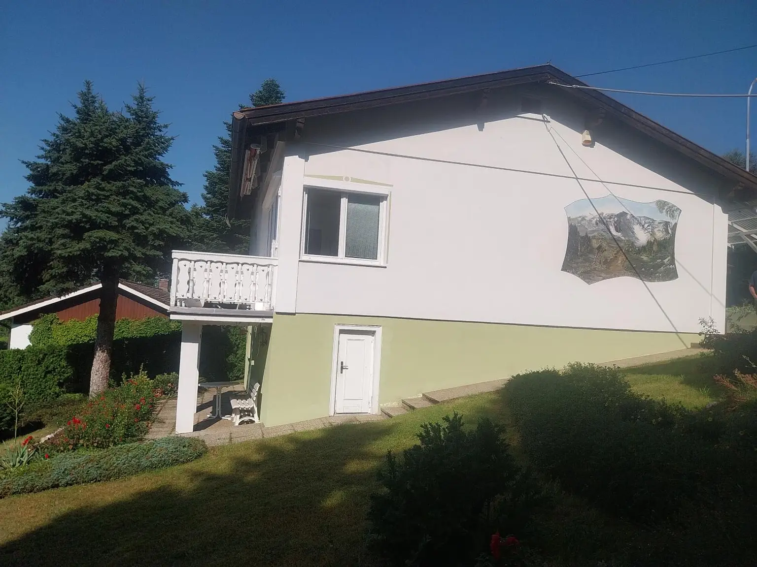 Sehr gepflegtes Einfamilienhaus, idyllische Grünlage in 3032 Eichgraben zu kaufen.