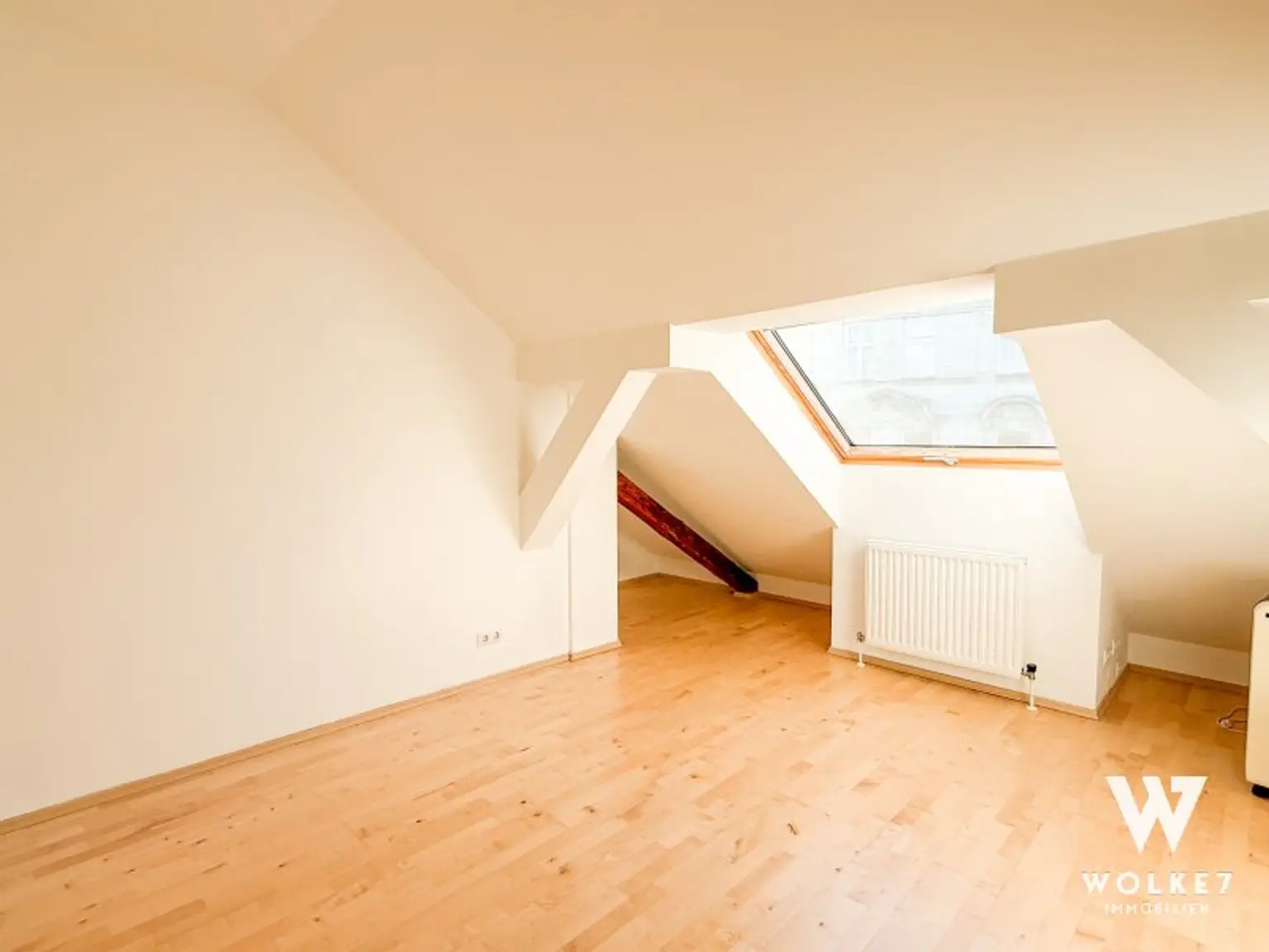 Stilvolle 3–4-Zimmer-Maisonette im Herzen des 9. Bezirks I Exklusives Dachgeschoss-Wohnen I Nähe U4 / U6