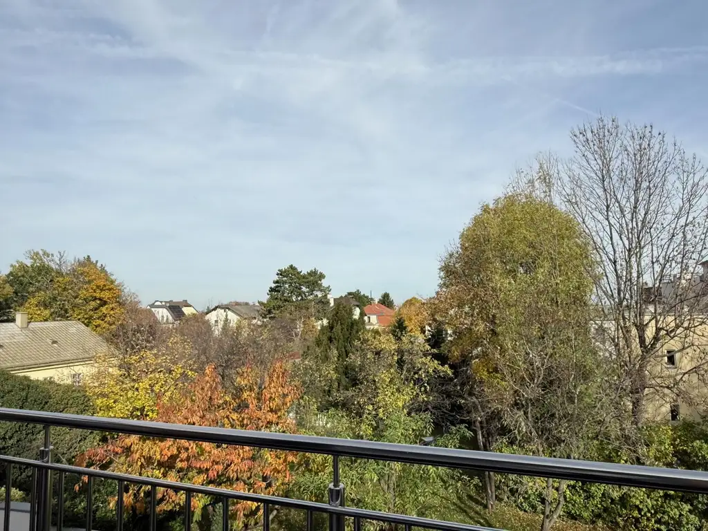 Luxriöse 2- Zimmer Wohnung, Top Lage, große Dachterrasse