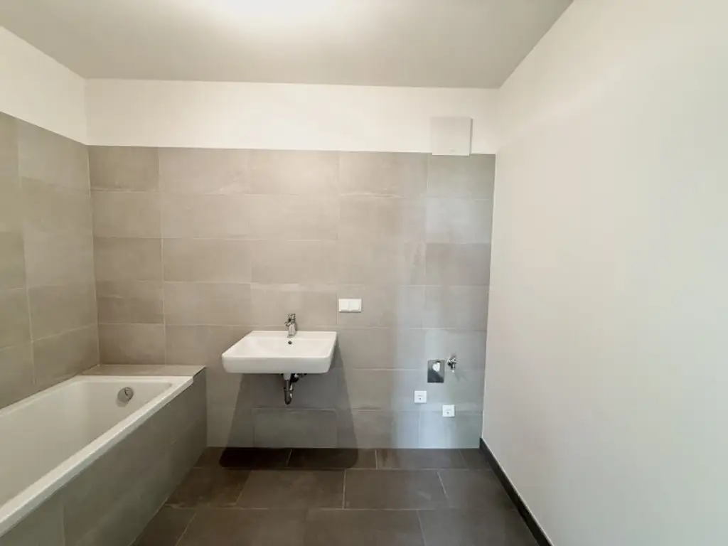 Schöne 2-Zimmer Wohnung mit en-suite Badezimmer! Exklusiver Neubau mit Erstbezug - PROVISIONSFREI