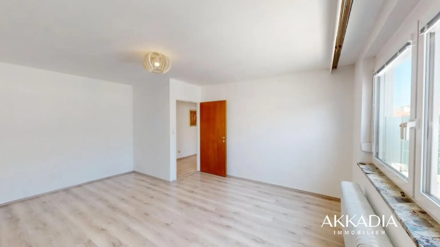 Gepflegte Neubauwohnung mit Loggia