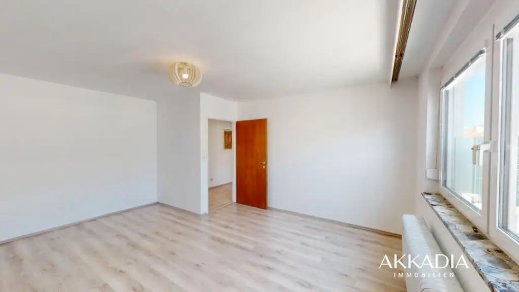 Gepflegte Neubauwohnung mit Loggia