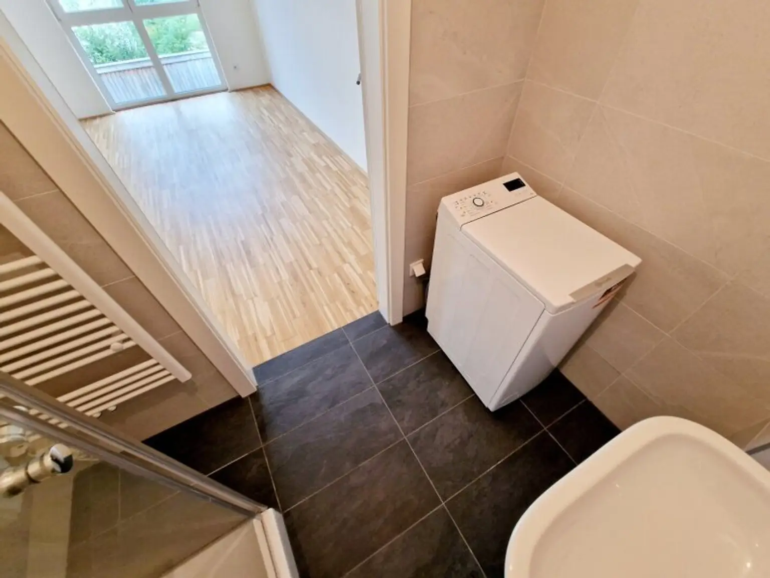 Bad mit Waschmaschine