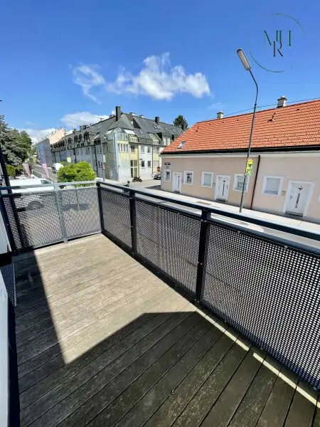Gepflegte 3-Zimmer Wohnung mit zwei Balkonen und direkte Anbindung an die Innenstadt