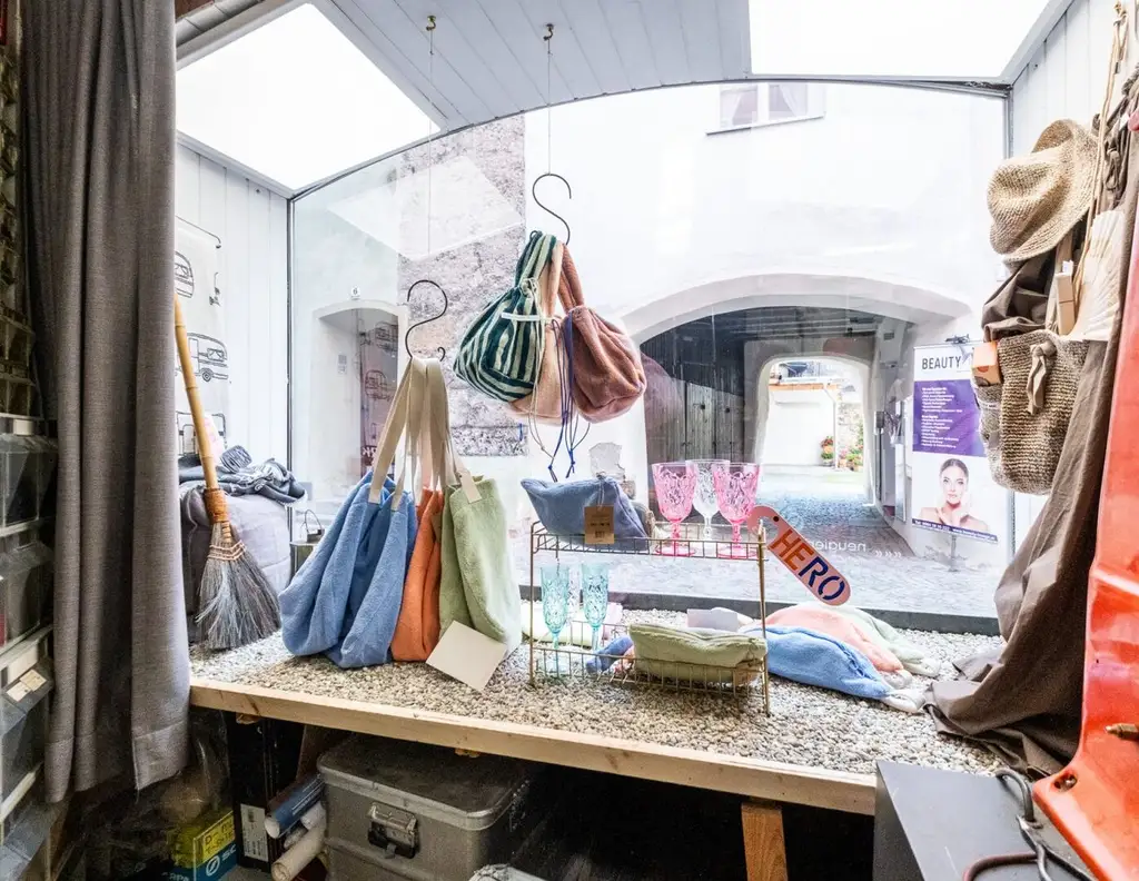 Attraktives Geschäftslokal in Hall in Tirol - Jetzt für nur 320.000 € sichern!