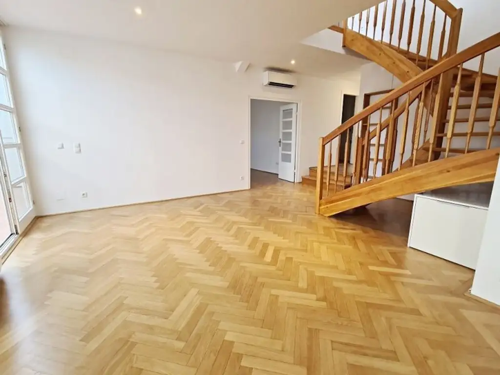 ZELINKAGASSE, DACHGESCHOSS, klimatisierte 157 m2 Maisonette mit 18 m2 Terrasse, 4 Zimmer, Küche, Wintergarten, 2 Bäder, Börse-Nähe