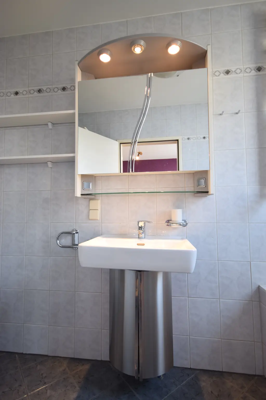 "ITZLING - Sonnige Wohnung mit Balkon und TG-Stellplatz"