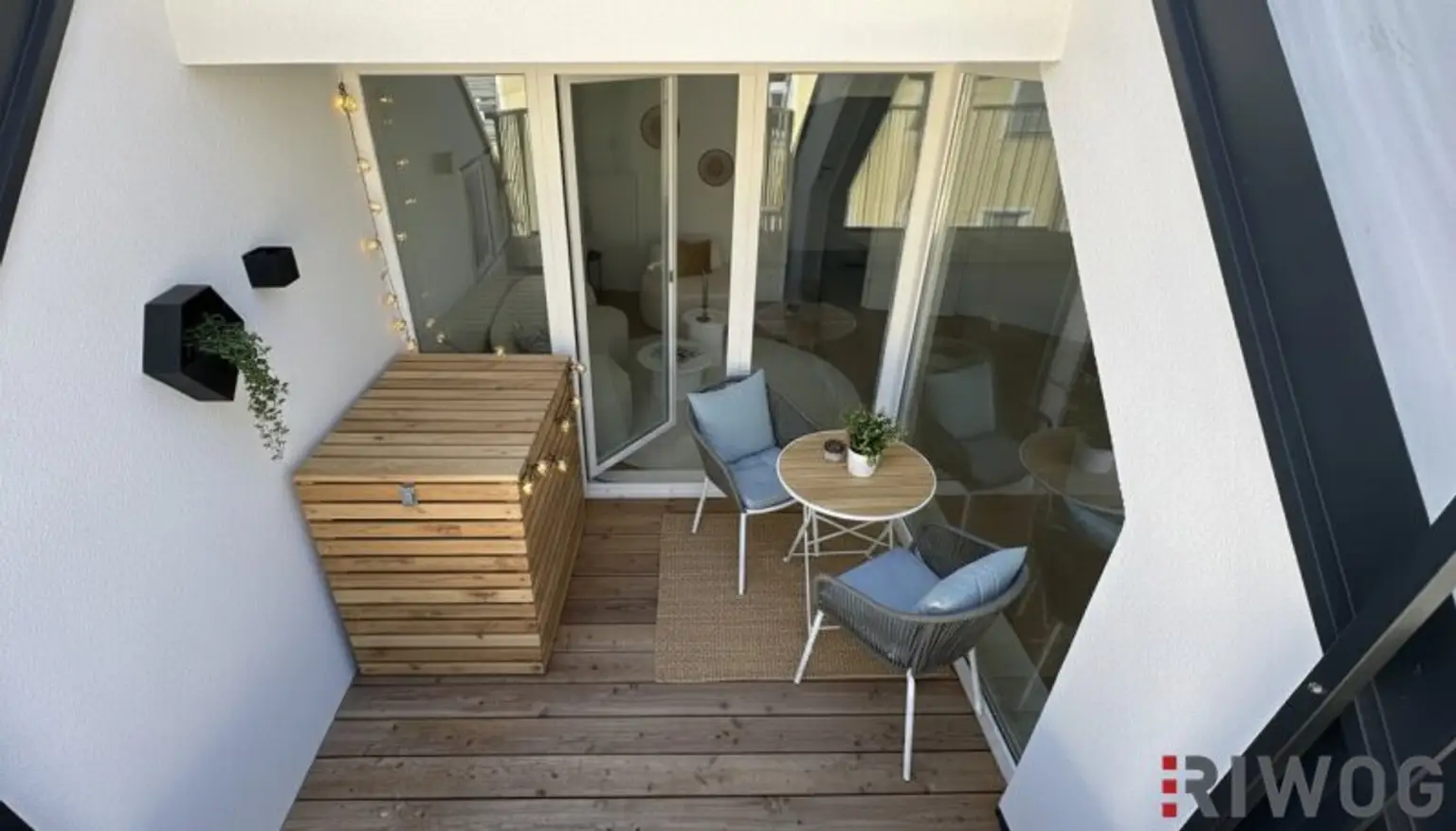 Neubau DG-Terrassenwohnung in Ruhelage | PKW-Stellplatz | 3 Min. zum Kutschkermarkt und zur U6 | 2 Min. zum Aumannplatz