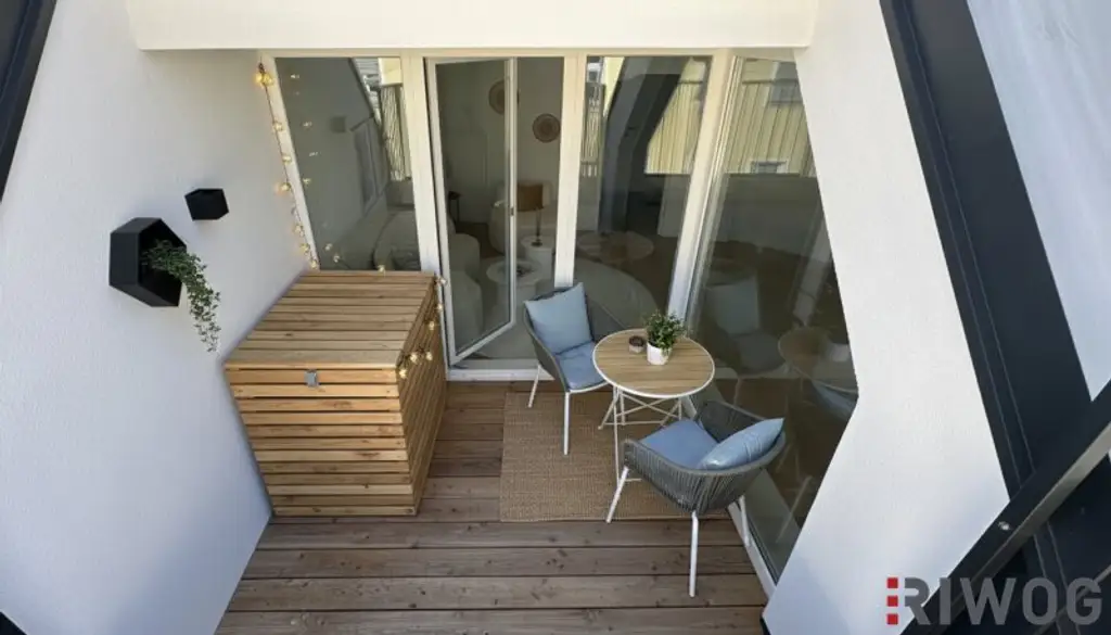 Neubau DG-Terrassenwohnung in Ruhelage | PKW-Stellplatz | 3 Min. zum Kutschkermarkt und zur U6 | 2 Min. zum Aumannplatz