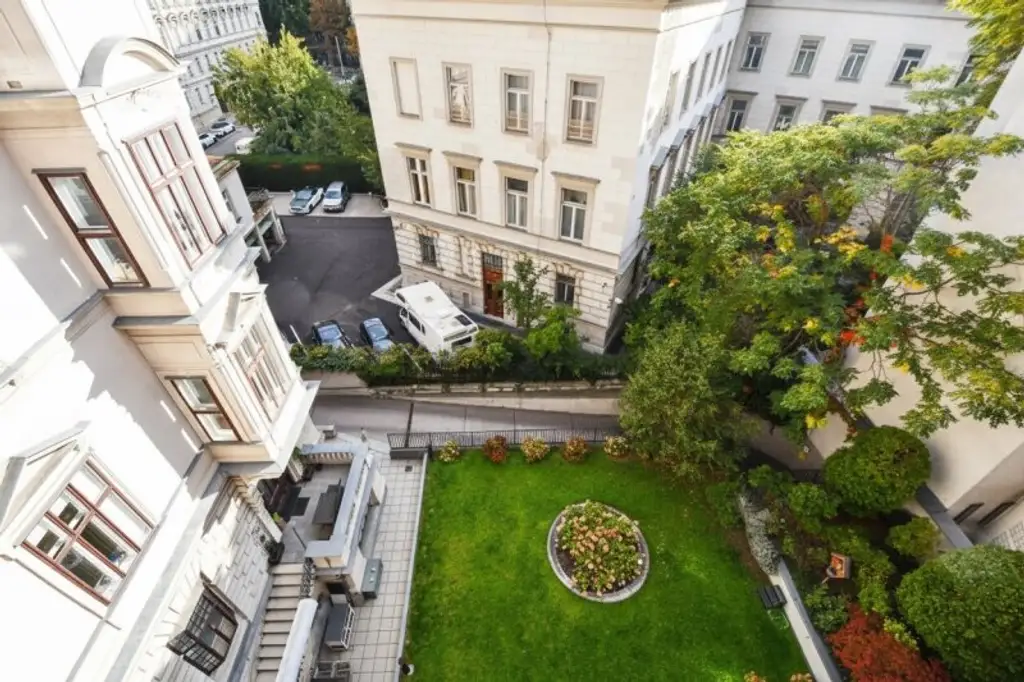 Exklusive Palais Büro mit Terrasse im Botschaftsviertel