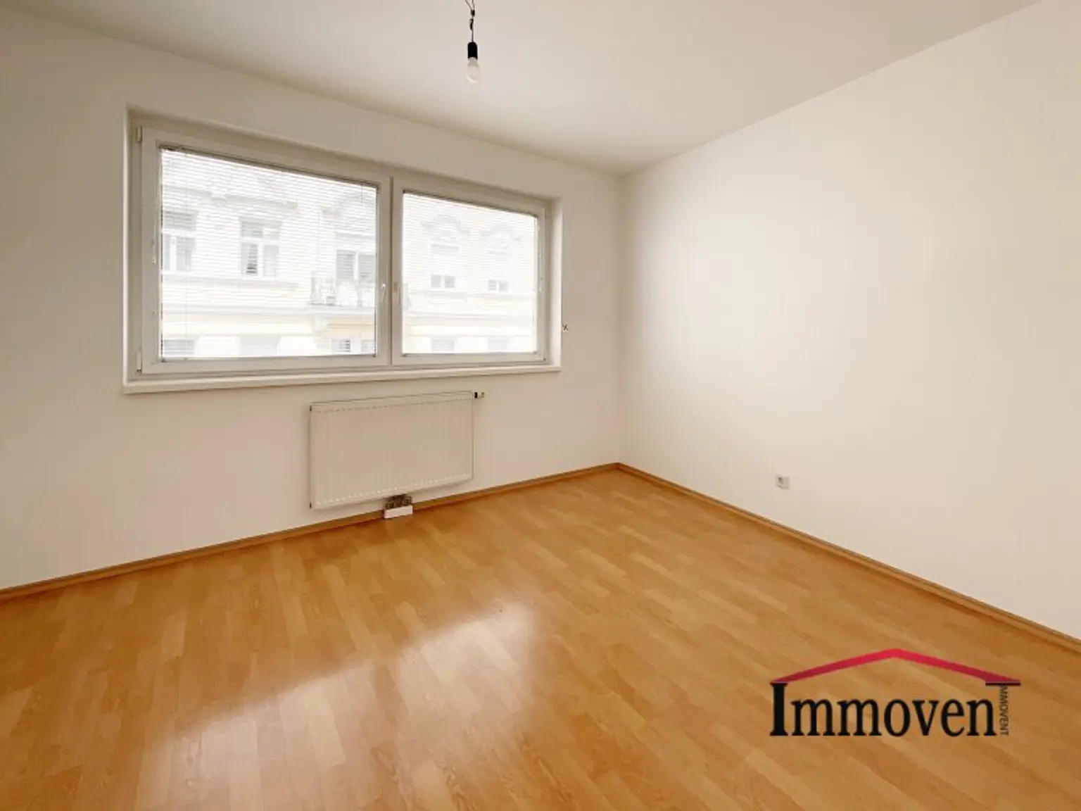 TEILWEISE HOFRUHELAGE - 2-Zimmerwohnung mit Balkon (Mietbeginn 01.02.2026)