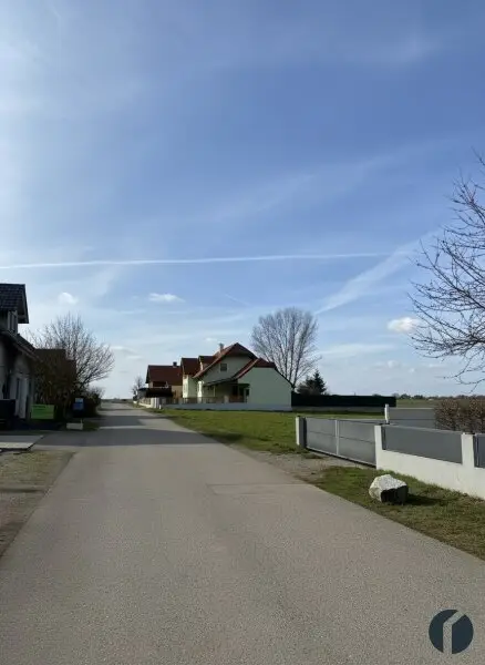 Straße beim Grundstück