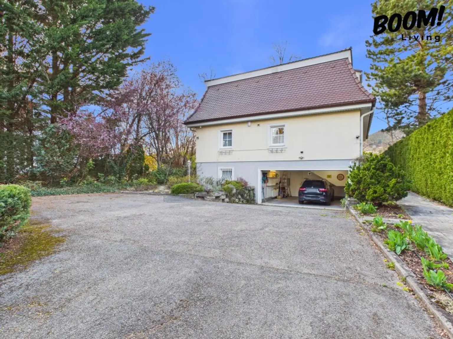 Villa in Baden mit Garten & Grünblick - Großzügiges Wohnen in absoluter Ruhelage nahe Rosarium