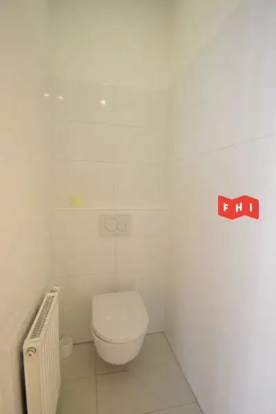 Unbefristete 4 Zimmer Stilaltbauwohnung Nähe Lycèe Francais & Palais Liechtenstein