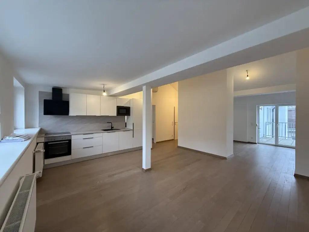 Großzügige 2-Zimmer Wohnung nahe U1 Keplerplatz in ruhiger Lage zu vermieten!