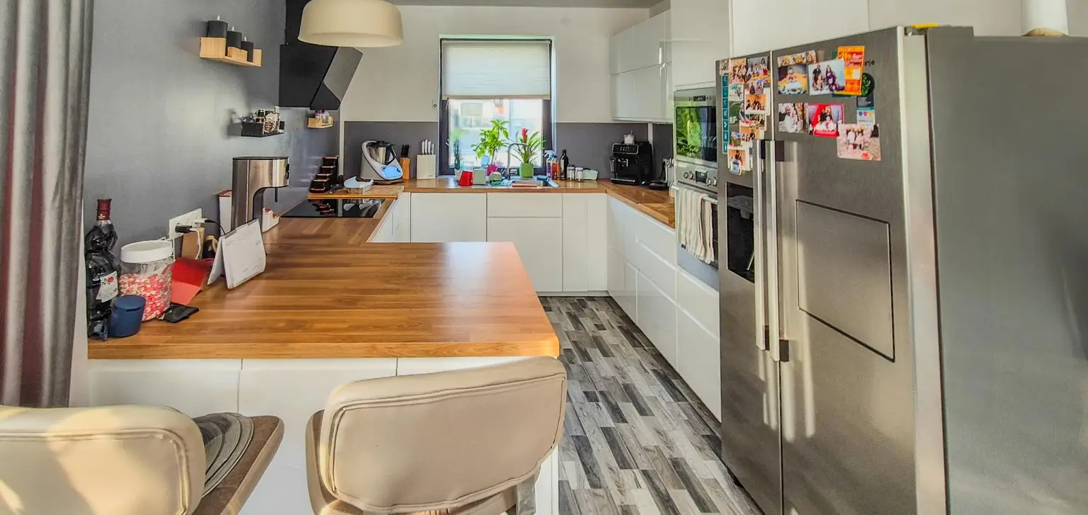 Neubau 2021 mit Pool & Garten – 4 Zimmer auf 707 m² in Gaisfeld