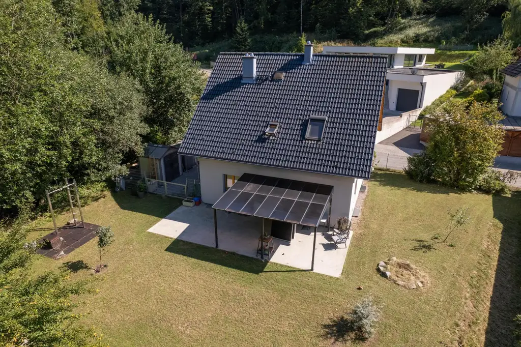 Schönes Holzhaus in absolut ruhiger Waldrandlage