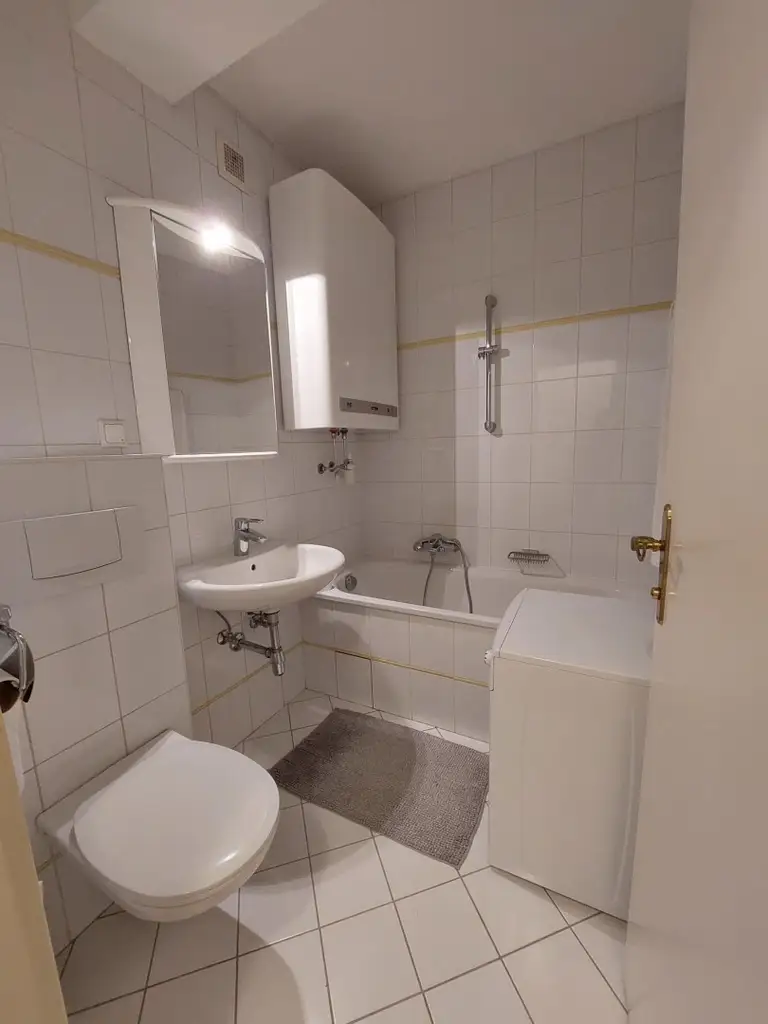 Schöne, ruhige 1,5 Zimmer Wohnung
