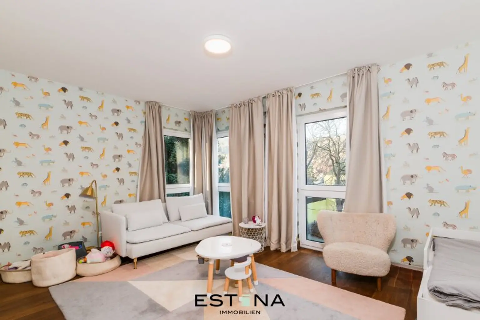 Traumhaus mit Sonnenterrasse nahe American International School