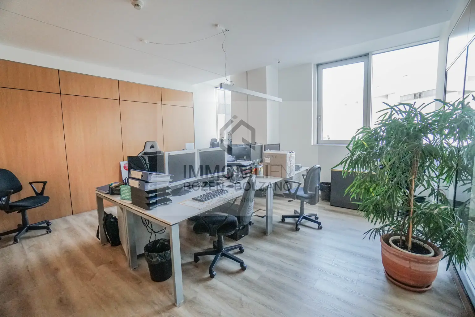 Großes Büro in Bozen Süd zu vermieten